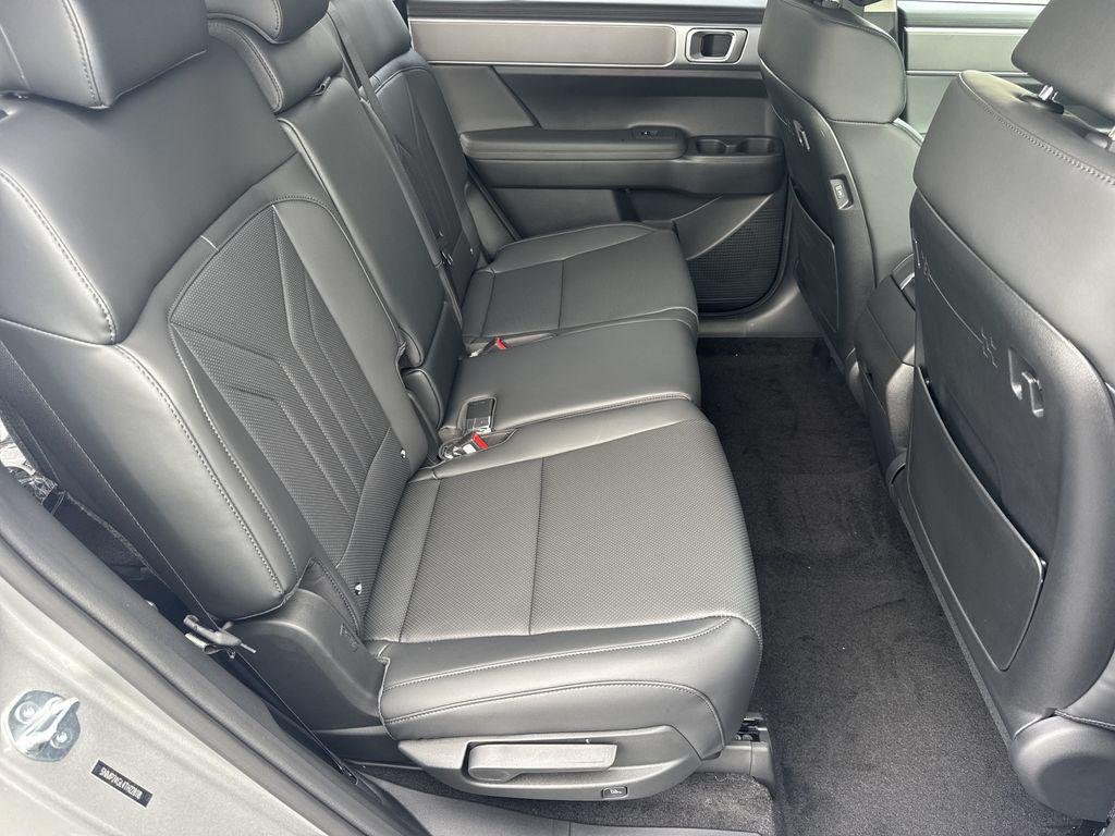 New 2026 Silver Hyundai SEL FWD image 15