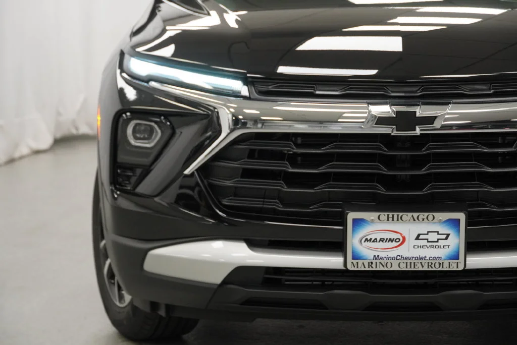 New 2026 Mosaic Black Metallic Chevrolet LT image 10