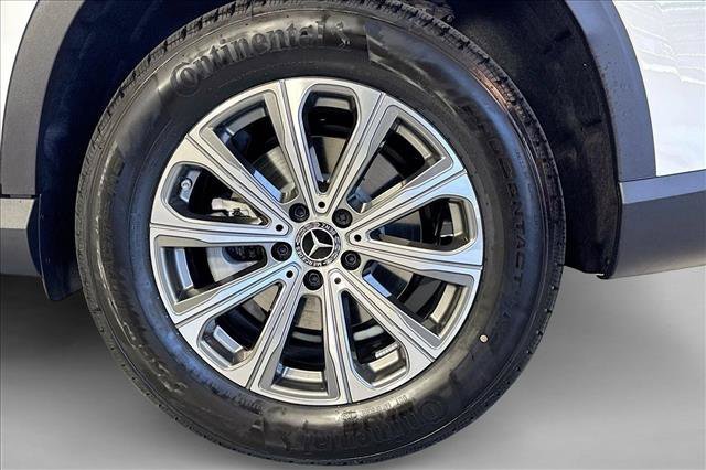 New 2026 Polar White Mercedes-Benz GLC 300 image 57