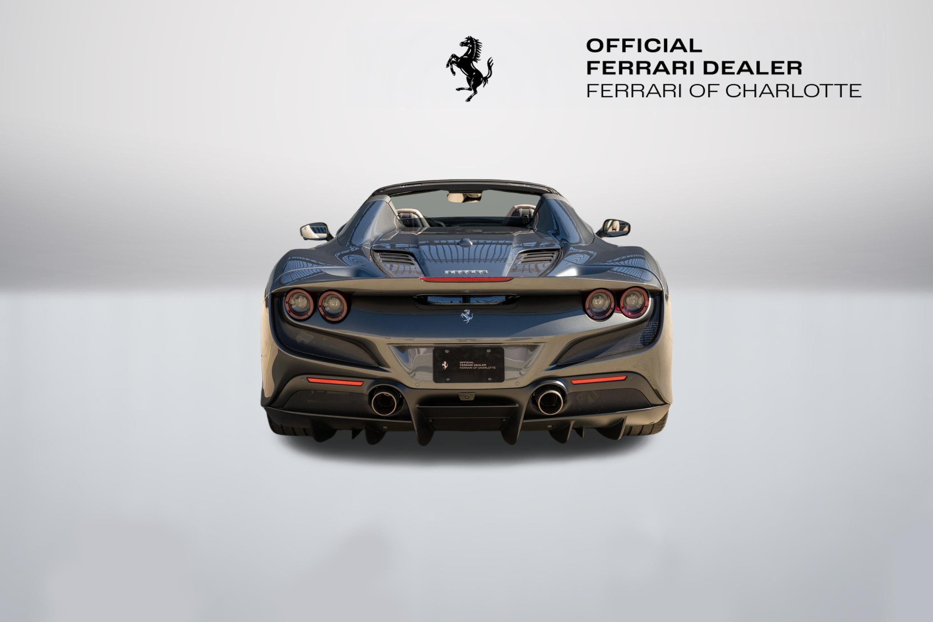 Used 2023 Grigio Silverstone Ferrari  image 9