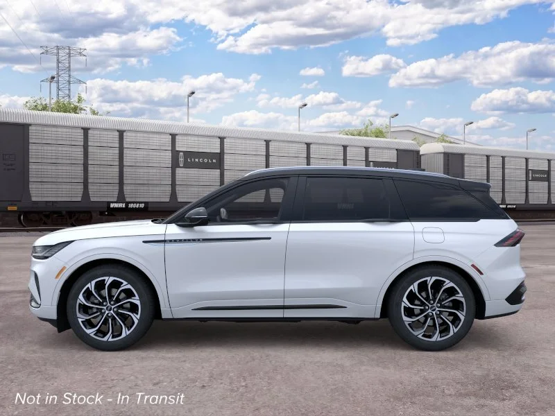 New 2026 White Platinum Metallic Tri-Coat Lincoln Reserve image 3