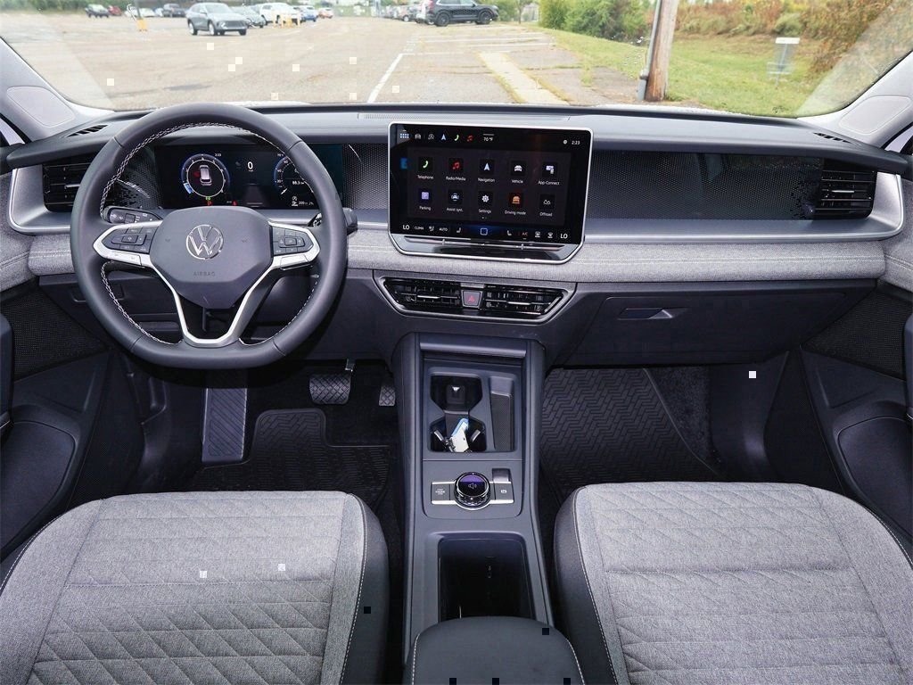 2025 Volkswagen Tiguan S - Photo 16