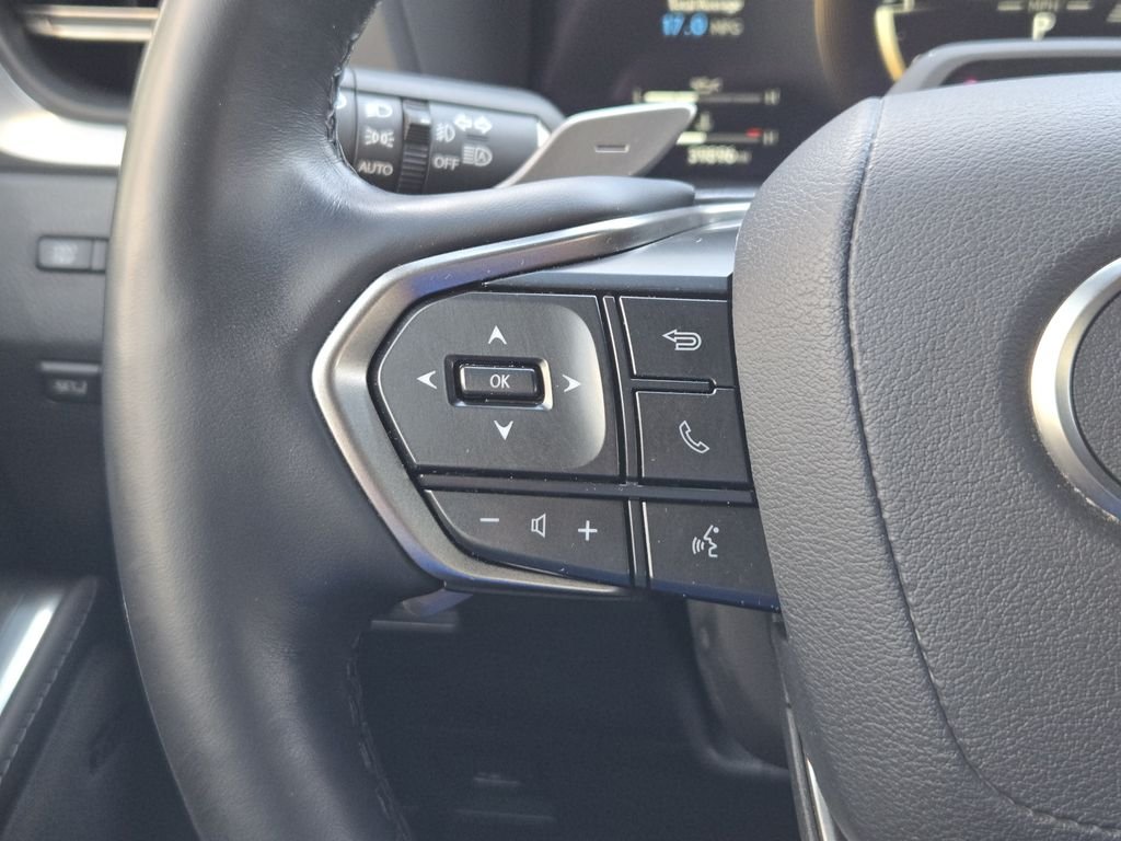 Used 2024  Lexus 550 Luxury+ image 28