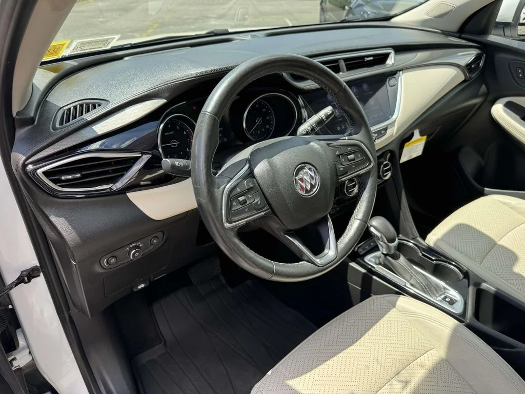 Used 2020 White Frost Buick Essence image 2