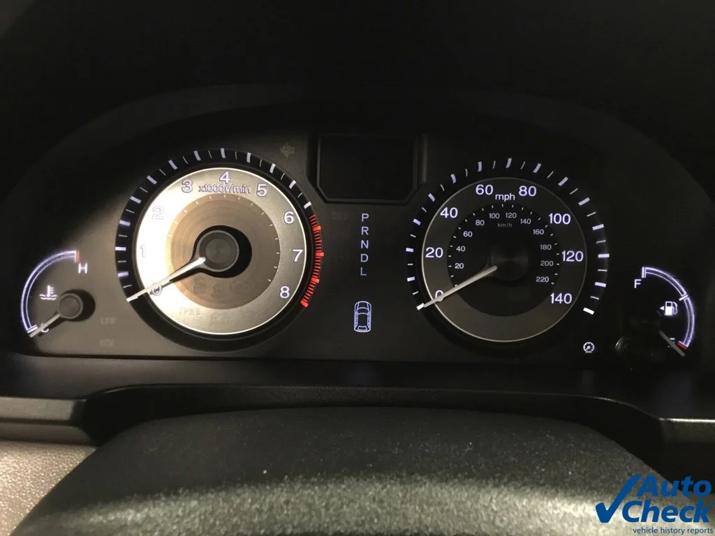 Used 2015 Silver Honda EX-L image 45