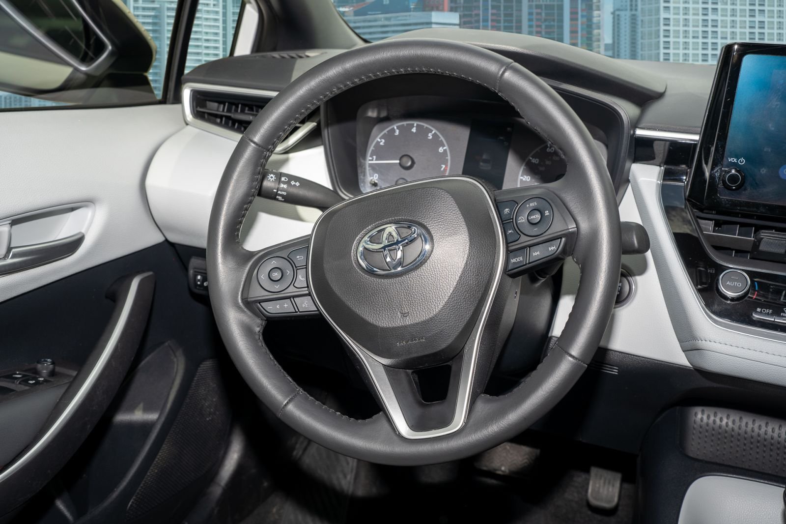 Used 2024 White Toyota SE image 22