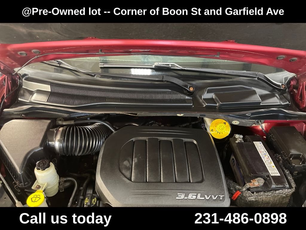 Used 2014 Red Dodge SE image 10