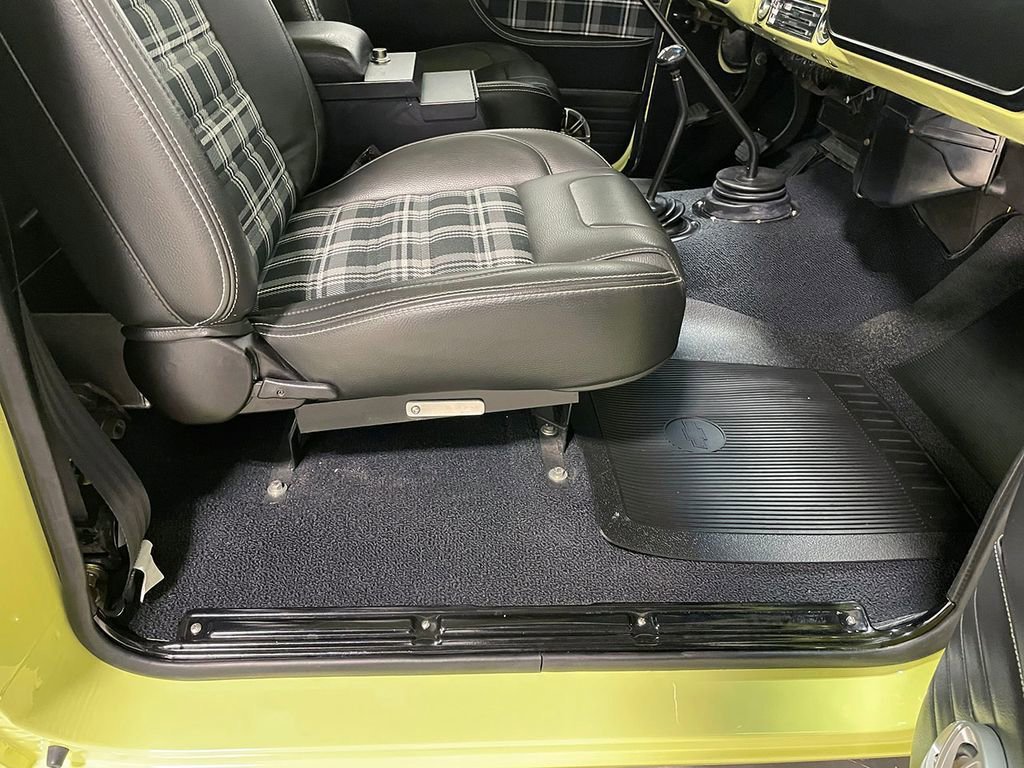 Used 1972 Yellow GMC  image 60
