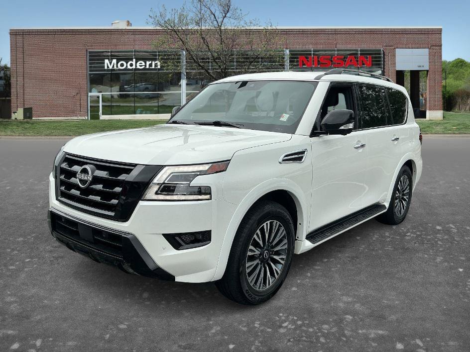 Used 2023 Aspen White Tricoat Nissan SL image 1
