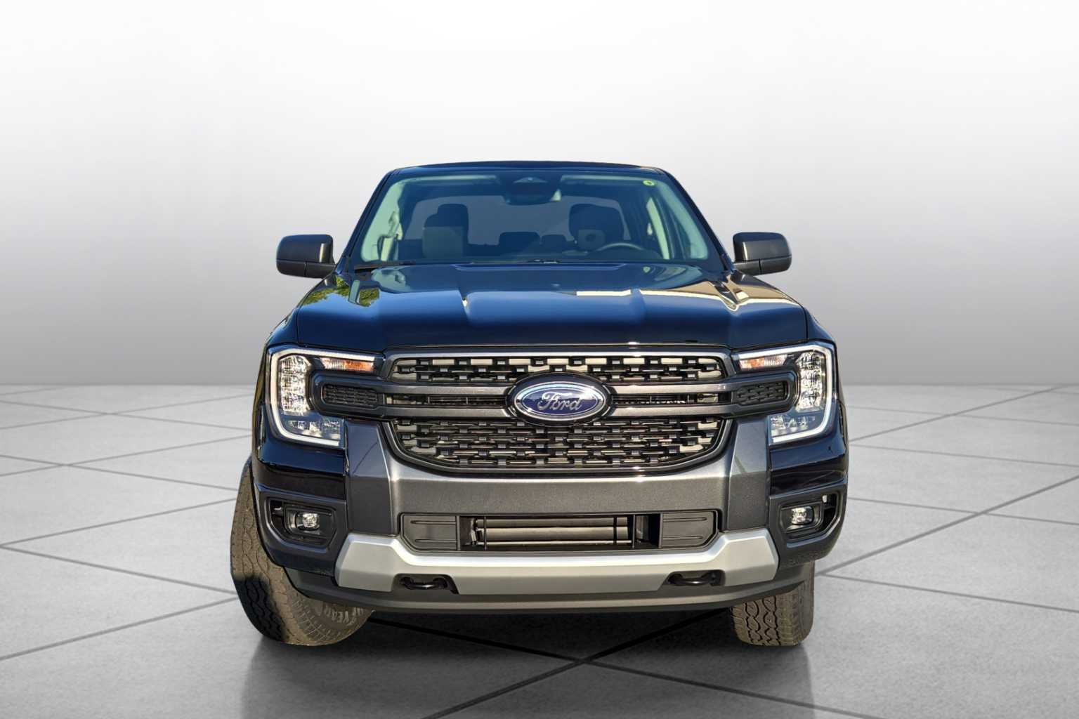 New 2026 Shadow Black Ford XLT image 3