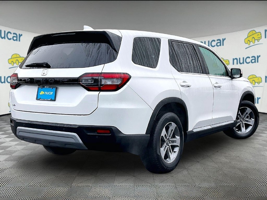Used 2023 White Honda EX-L image 6