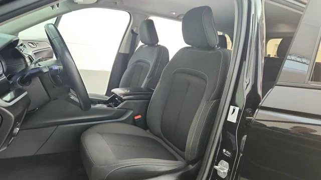 Used 2023 Black Jeep Laredo image 20