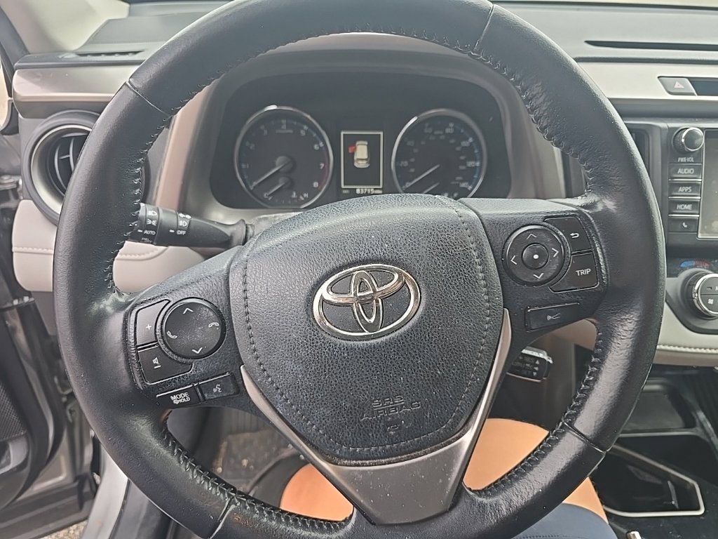 Used 2018 Silver Toyota Limited image 14