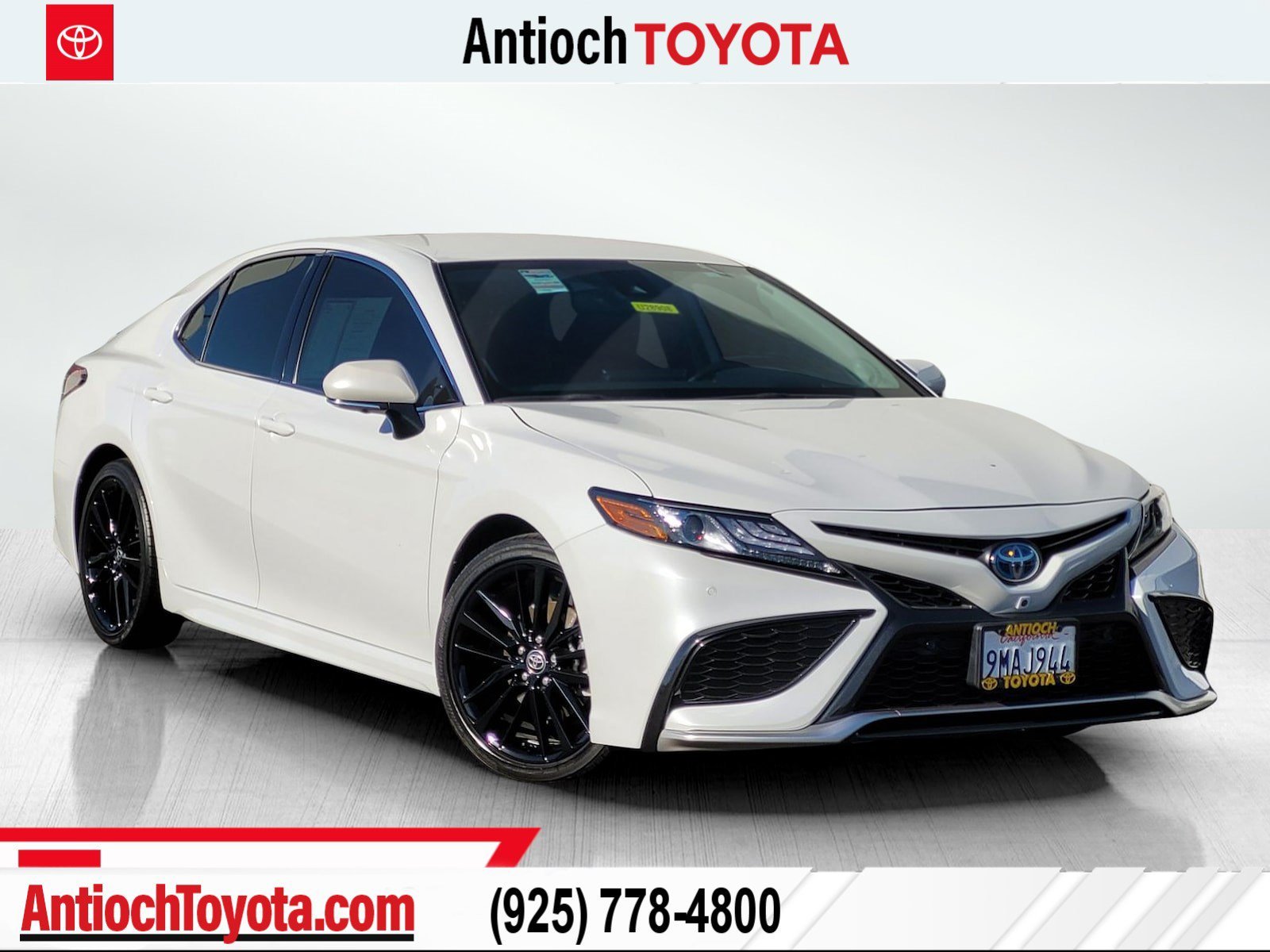 Used 2024 WIND CHILL PEARL Toyota Hybrid XSE image 1