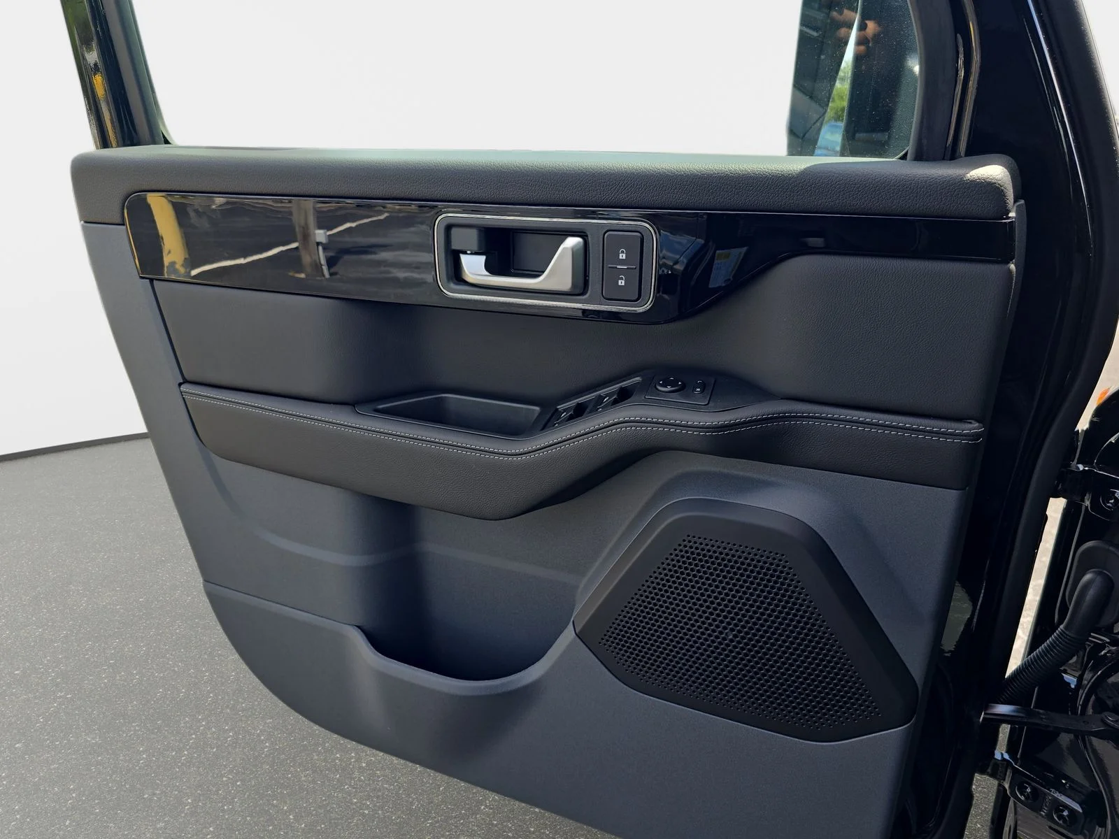 New 2026 Black INEOS Fieldmaster Edition image 28