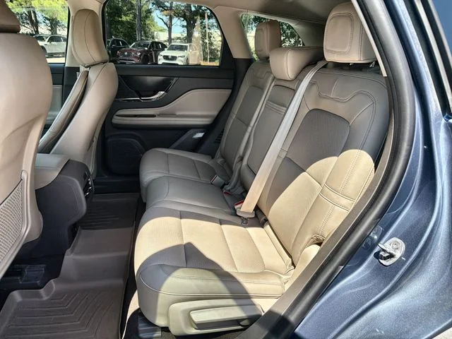 Used 2022 Blue Lincoln Standard image 22