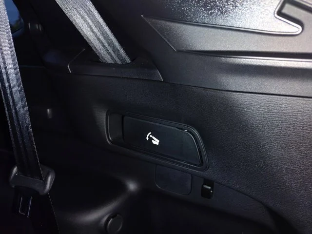 Used 2024 Silver Mitsubishi SEL image 34