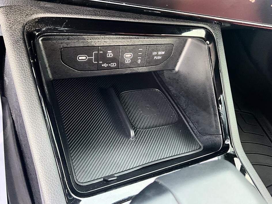 Used 2026 Gray Kia GT-Line image 21