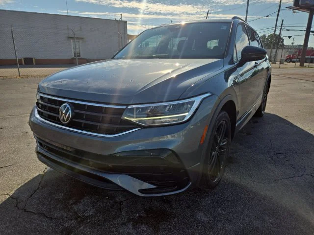 2022 Volkswagen Tiguan SE R-LINE BLACK