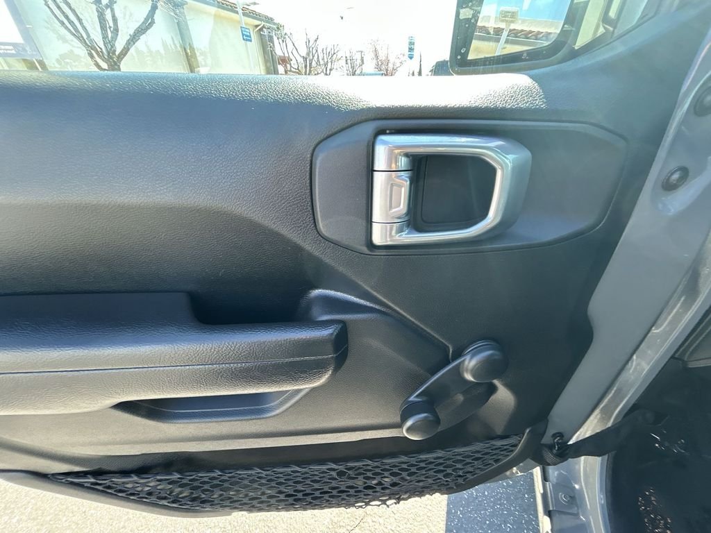 2023 Jeep Wrangler 4-Door Sport - Photo 13