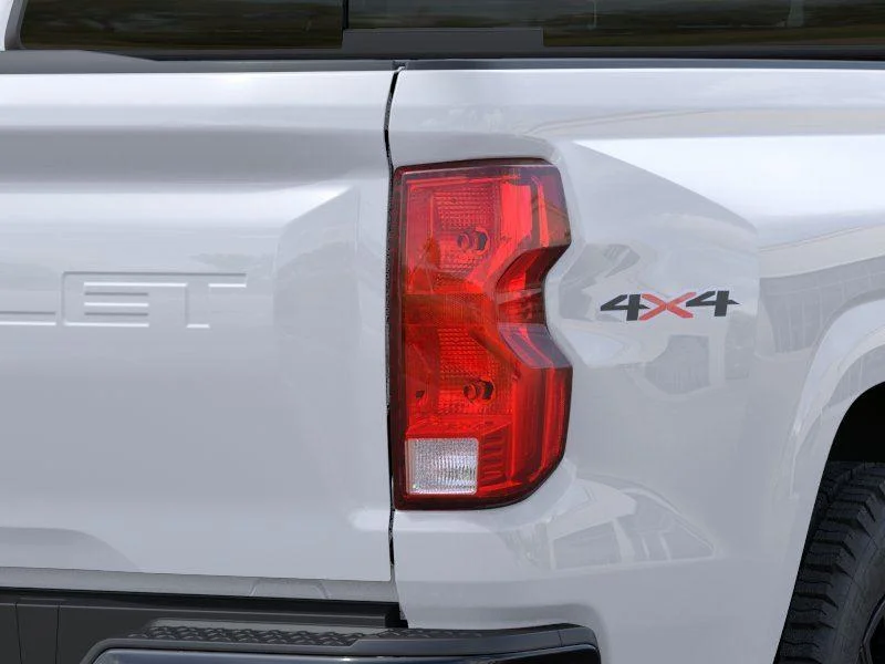 New 2026 Summit White Chevrolet WT image 11