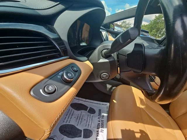 Used 2019 Black Buick Essence image 11