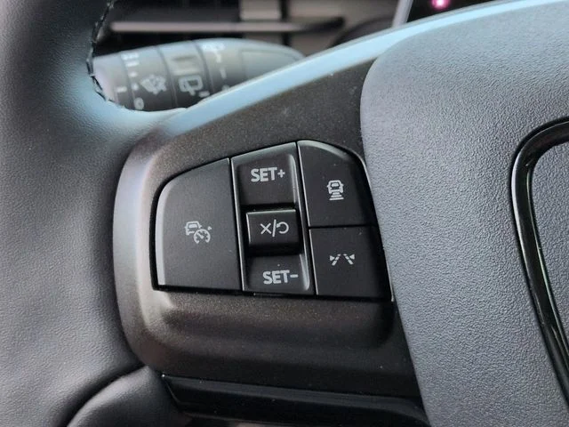 Certified Used 2025 Green Ford Select image 23