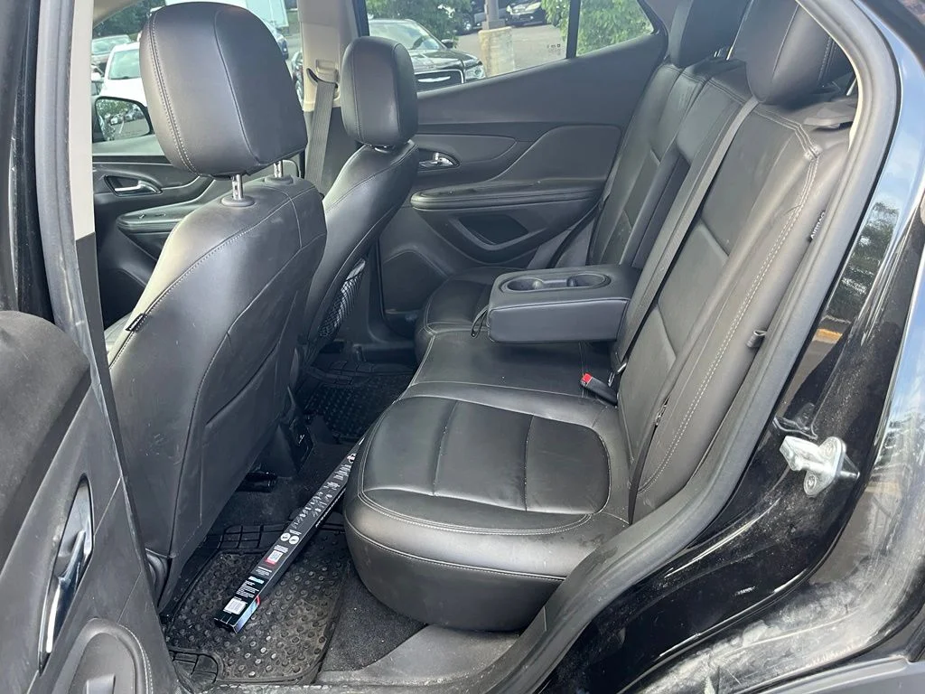 Used 2020 Black Buick Essence image 17