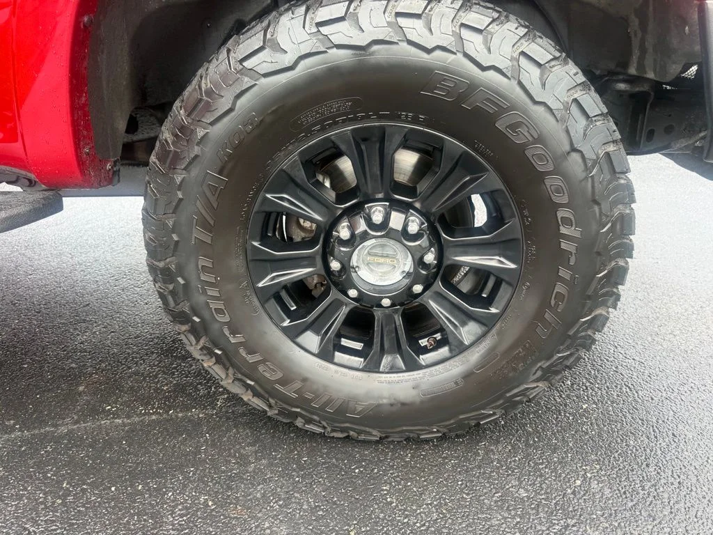 Used 2021 Red Metallic Ford Lariat image 61