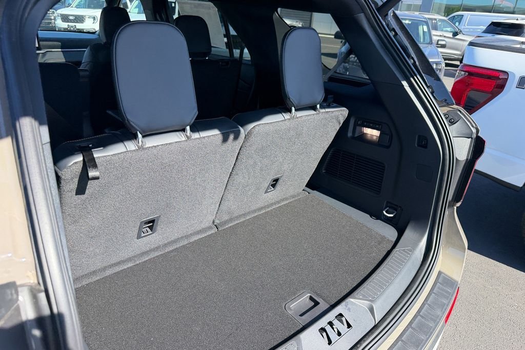 New 2026 Marsh Gray Ford Tremor® image 25