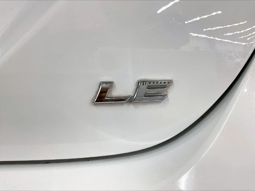 Certified Used 2018 White Toyota LE image 11