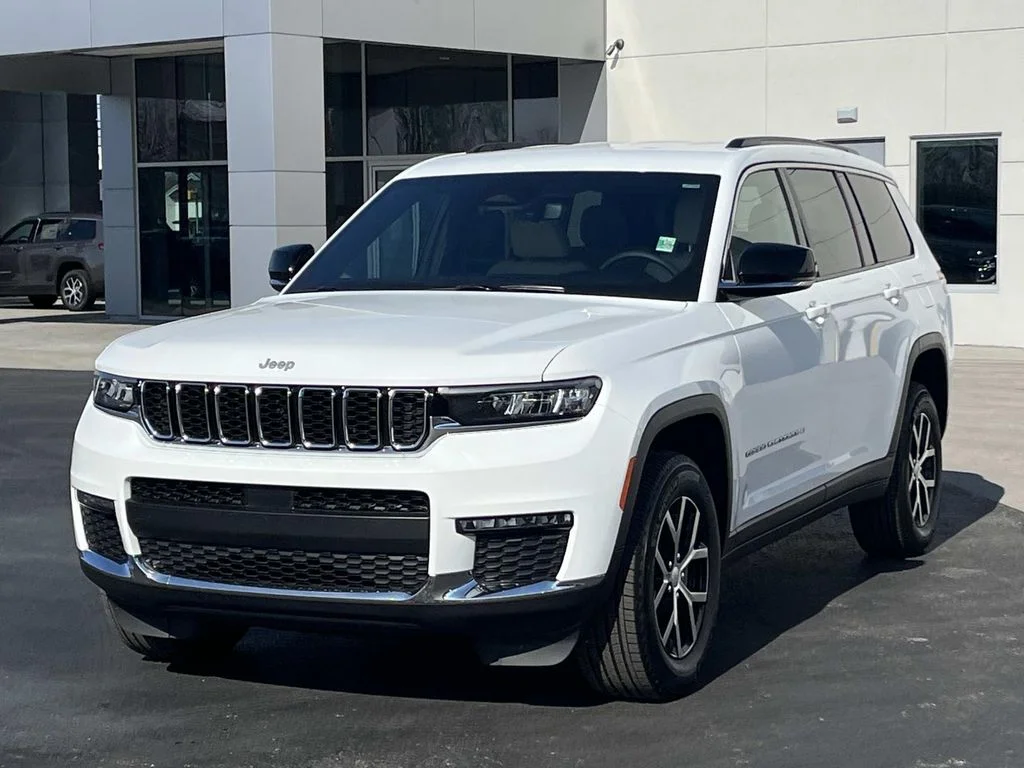 Used 2024 Bright White Clearcoat Jeep Limited image 3