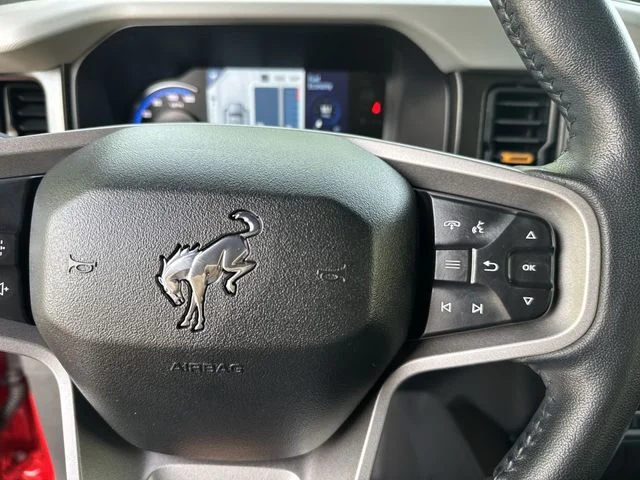Used 2022 Red Ford Badlands image 18