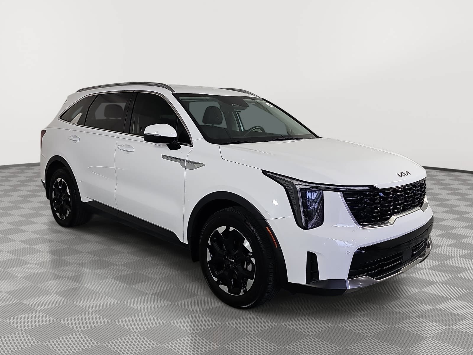 Used 2024 White Kia S image 2