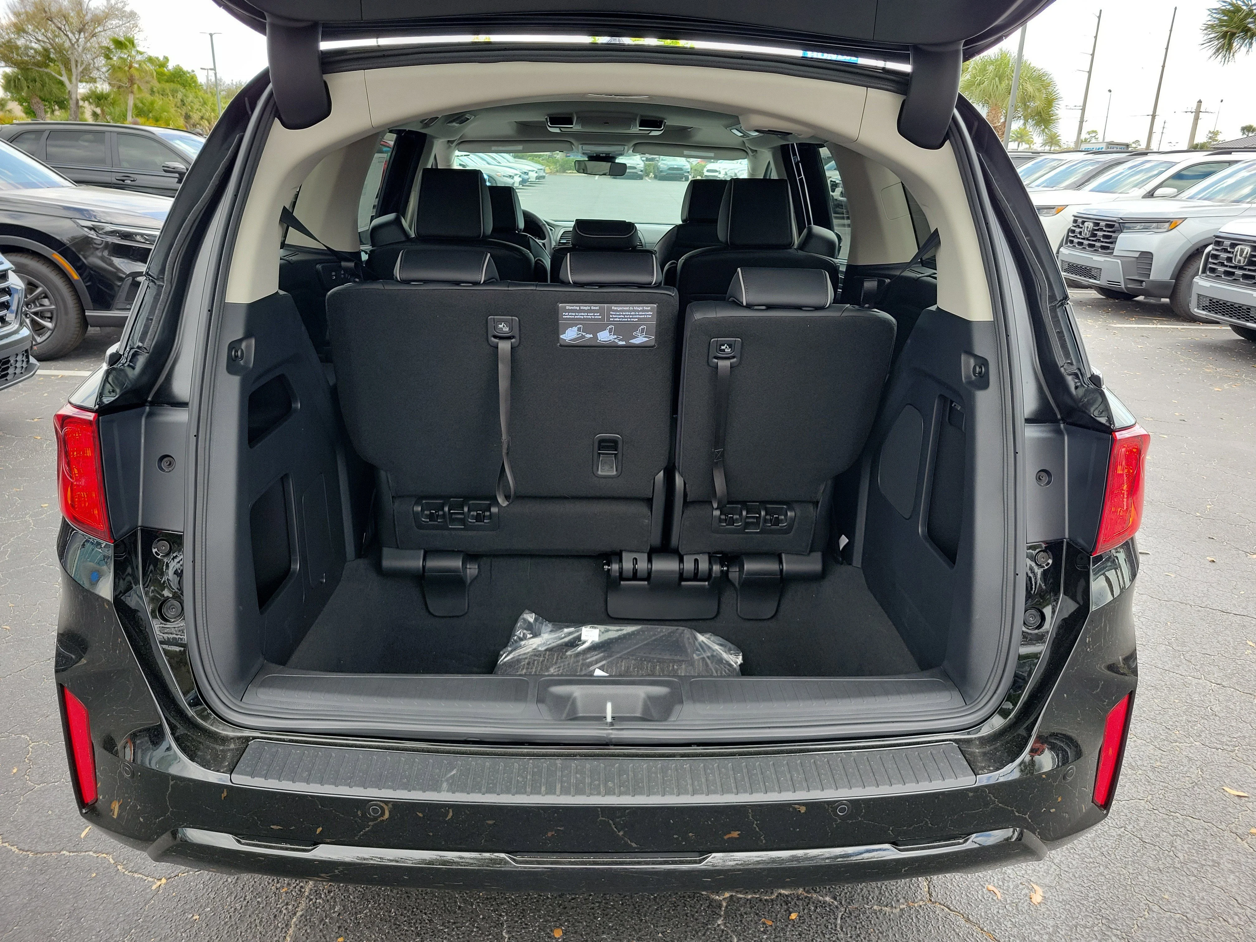 2026 Honda Odyssey Elite - Photo 15