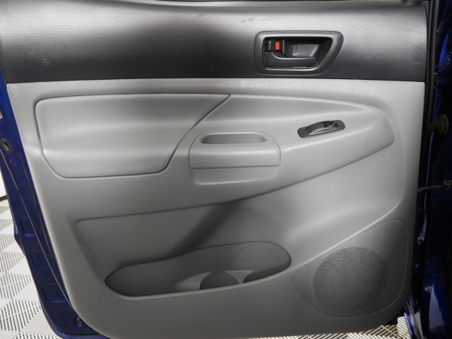 Used 2014 Blue Ribbon Metallic Toyota TRD Sport w/ Extra Value Pkg image 11