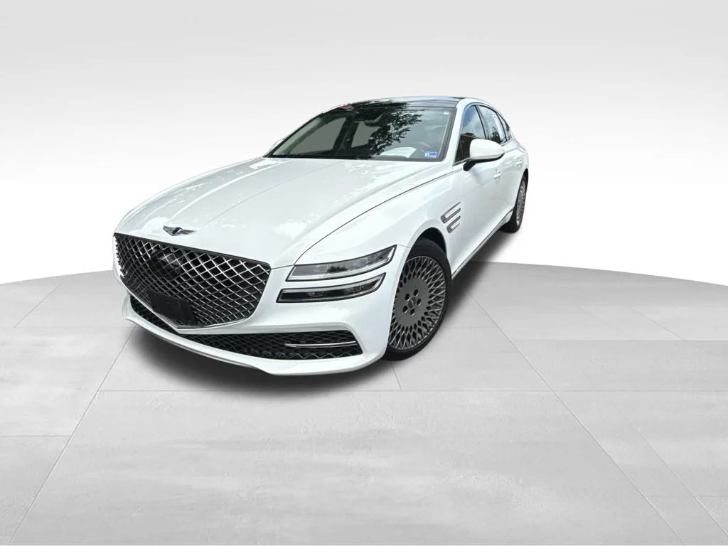 Used 2022 White Genesis 2.5T image 1