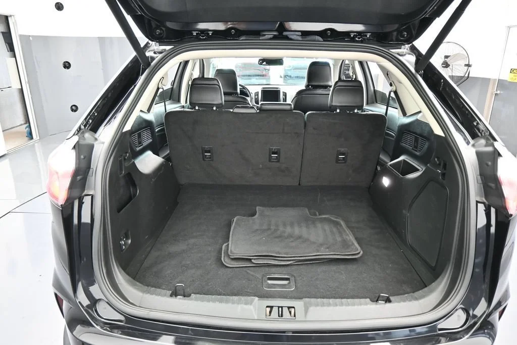 Used 2024 Black Ford Titanium image 43