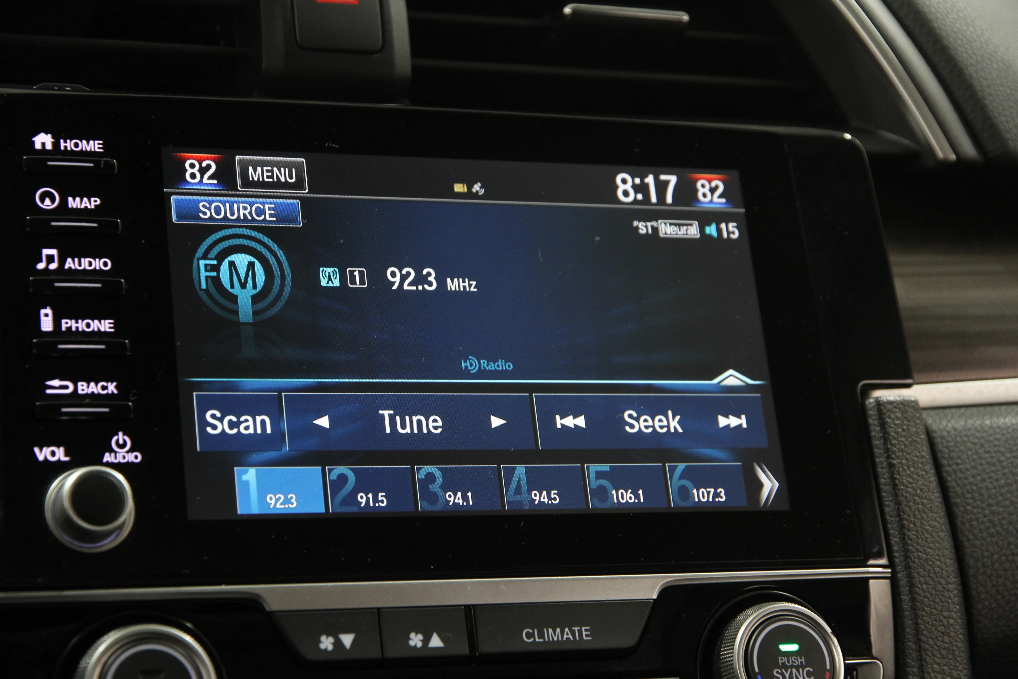 Used 2019 BLACK Honda Touring image 11