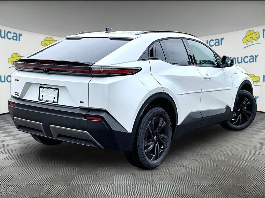 New 2026 Wind Chill Pearl Toyota SE image 7
