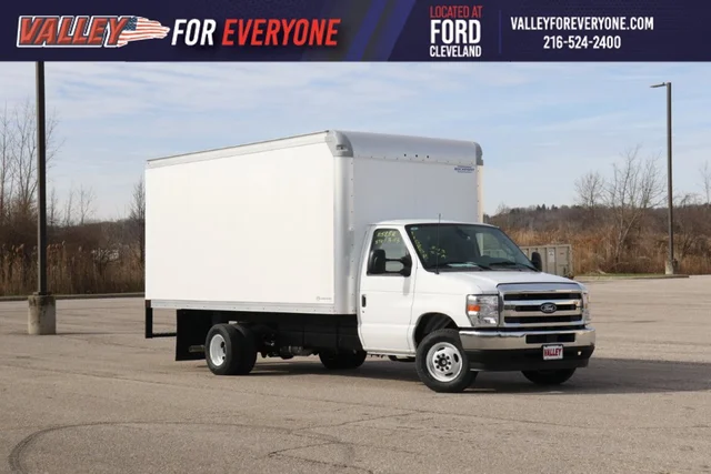 2027 Ford E-450SD E-450 DRW