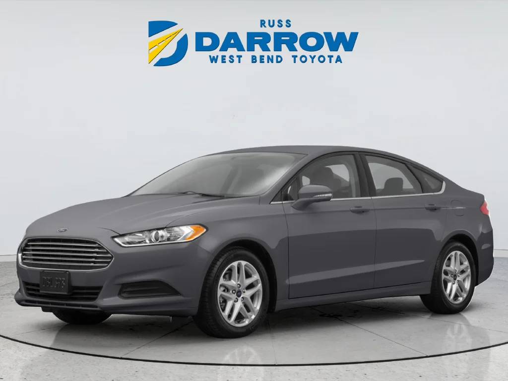 Used 2016 Gray Ford SE image 1