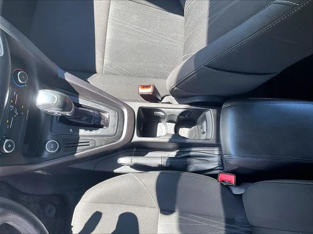 Used 2015 Red Ford SE image 15