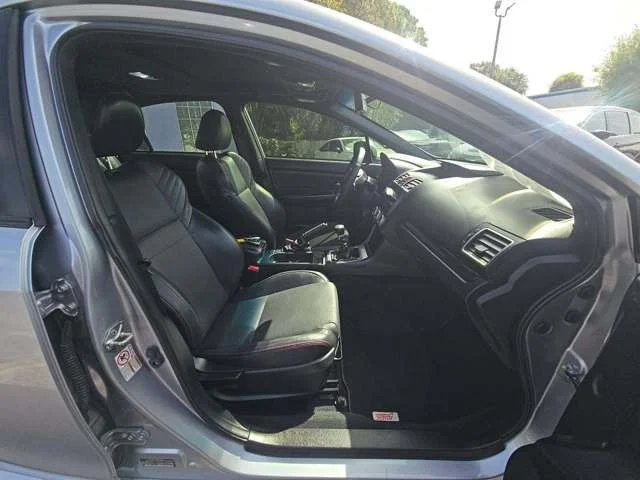 Used 2017 Silver Subaru Limited image 5