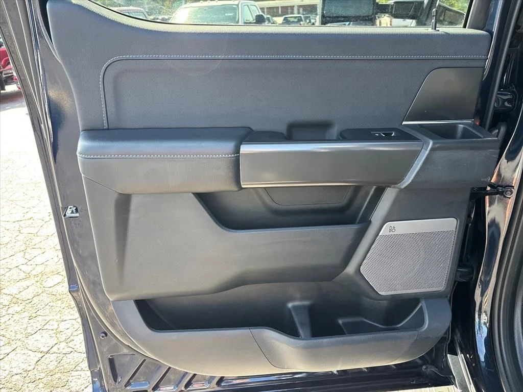 Used 2024 Black Ford XLT image 18
