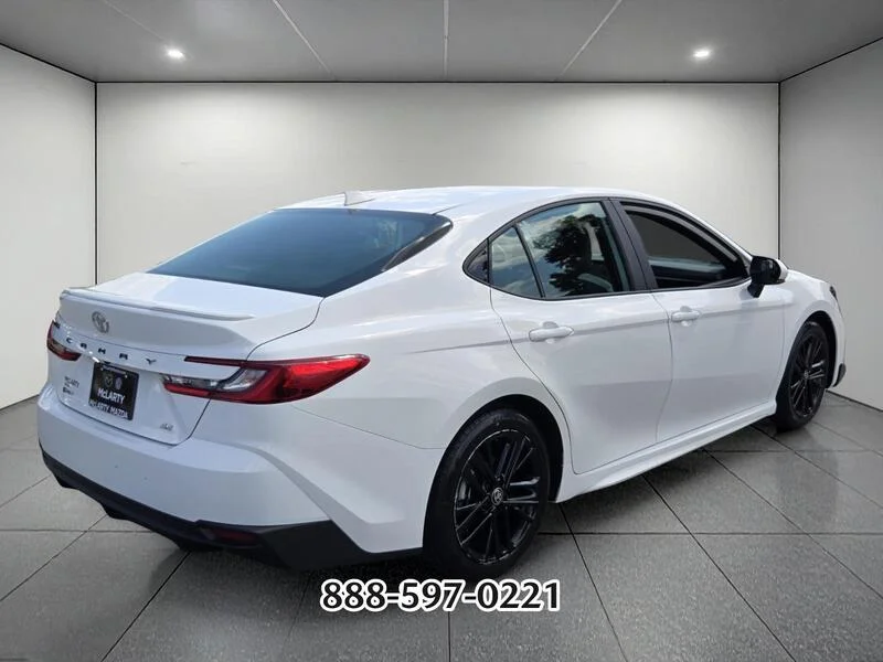 Used 2025 Ice TOYOTA SE image 5