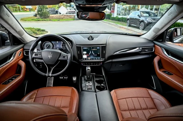 Used 2022 GRAY Maserati Modena image 36