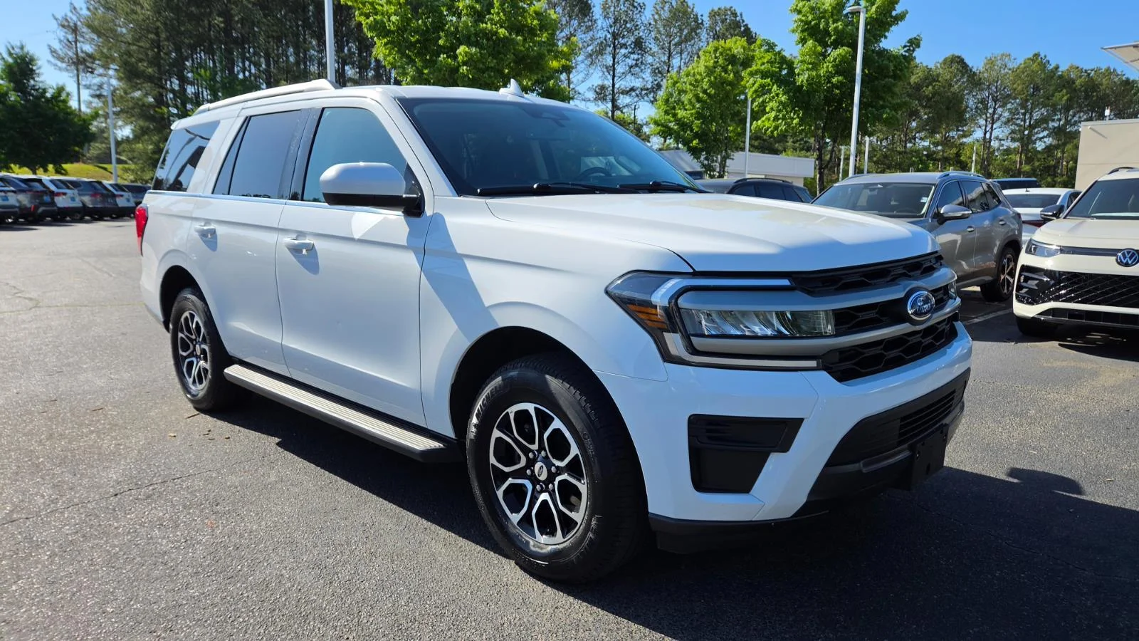 Used 2024 Oxford White Ford XLT image 7