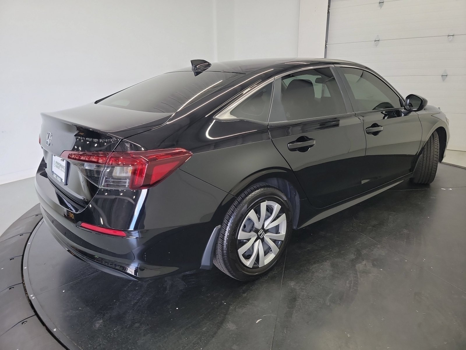 2026 Honda Civic LX - Photo 9