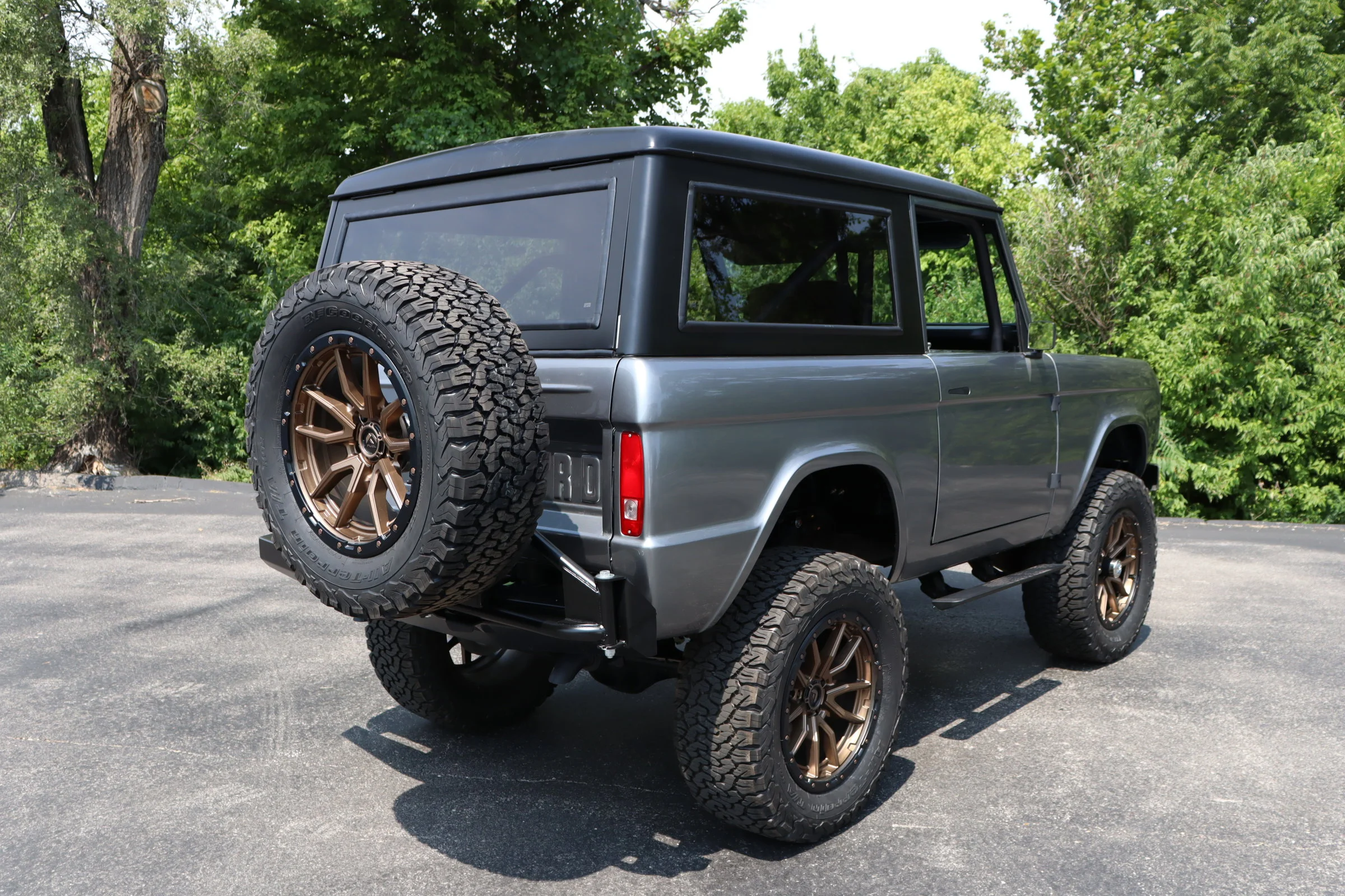 Used 1972 Gray Ford  image 6